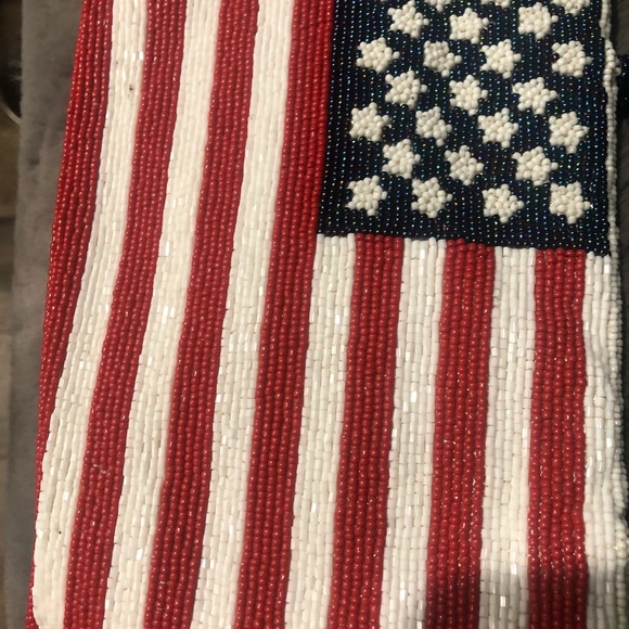 Valerie Stevens hand beaded American flag purse NWOT Memorial Day, 4th of July - Picture 3 of 5